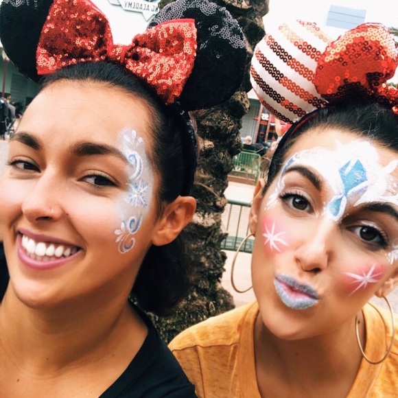 Hi! I’m Katie! Thanks for stopping by!❤️ - Picture 4 of 7